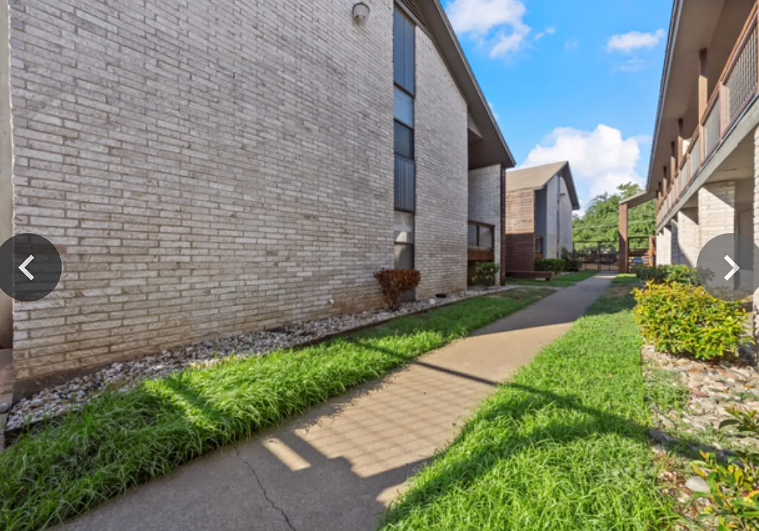 1366 S 12th St - District 12 1bd/1bth — Photo 3