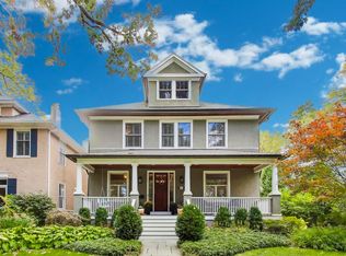 831 Forest Ave, Wilmette, IL