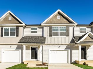 304 Beaumont Cir, Clemmons, NC 27012