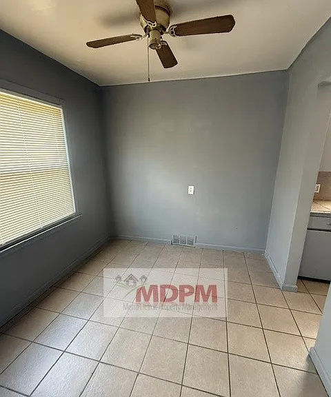 19635 Dean St — Photo 3