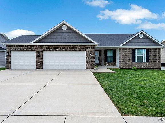 2nd image of 1018 Creekside Dr
