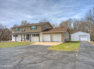 1954 Indigo Ln, Joplin, MO 64804