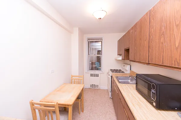 Sold by Re/Max In The City | media 41