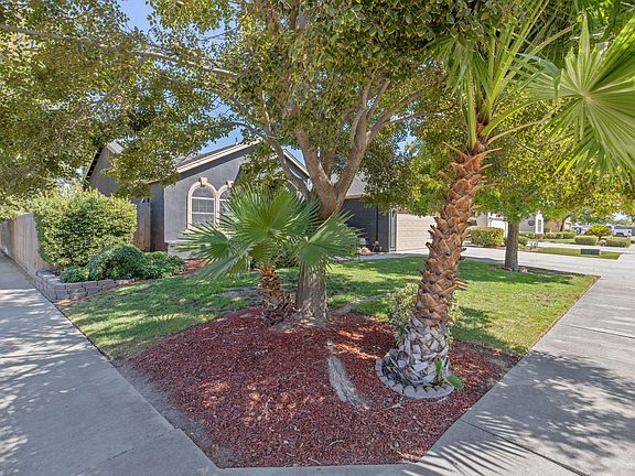 3rd image of 912 Apple Avenue