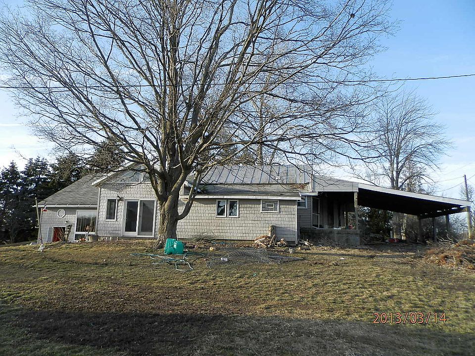 2nd image of 7695 E Metz Rd