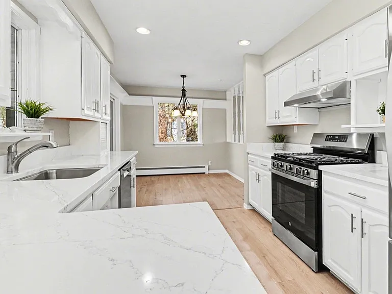 8841 Clark Rd — Photo 5