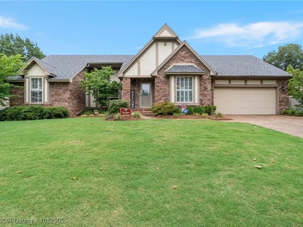 1606 Woodwind Way, Van Buren, AR 72956