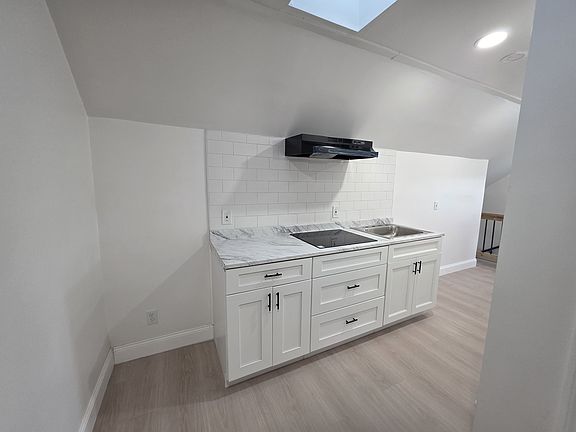 2nd image of 92 Washington St #3