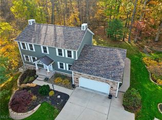 5180 Pine Valley Dr, Zanesville, OH 43701