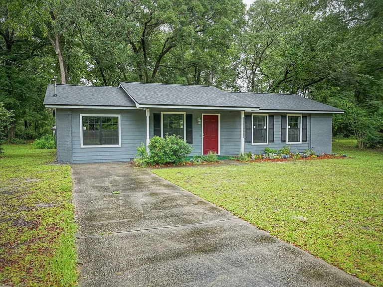 8407 Lenova Ln — Photo 3