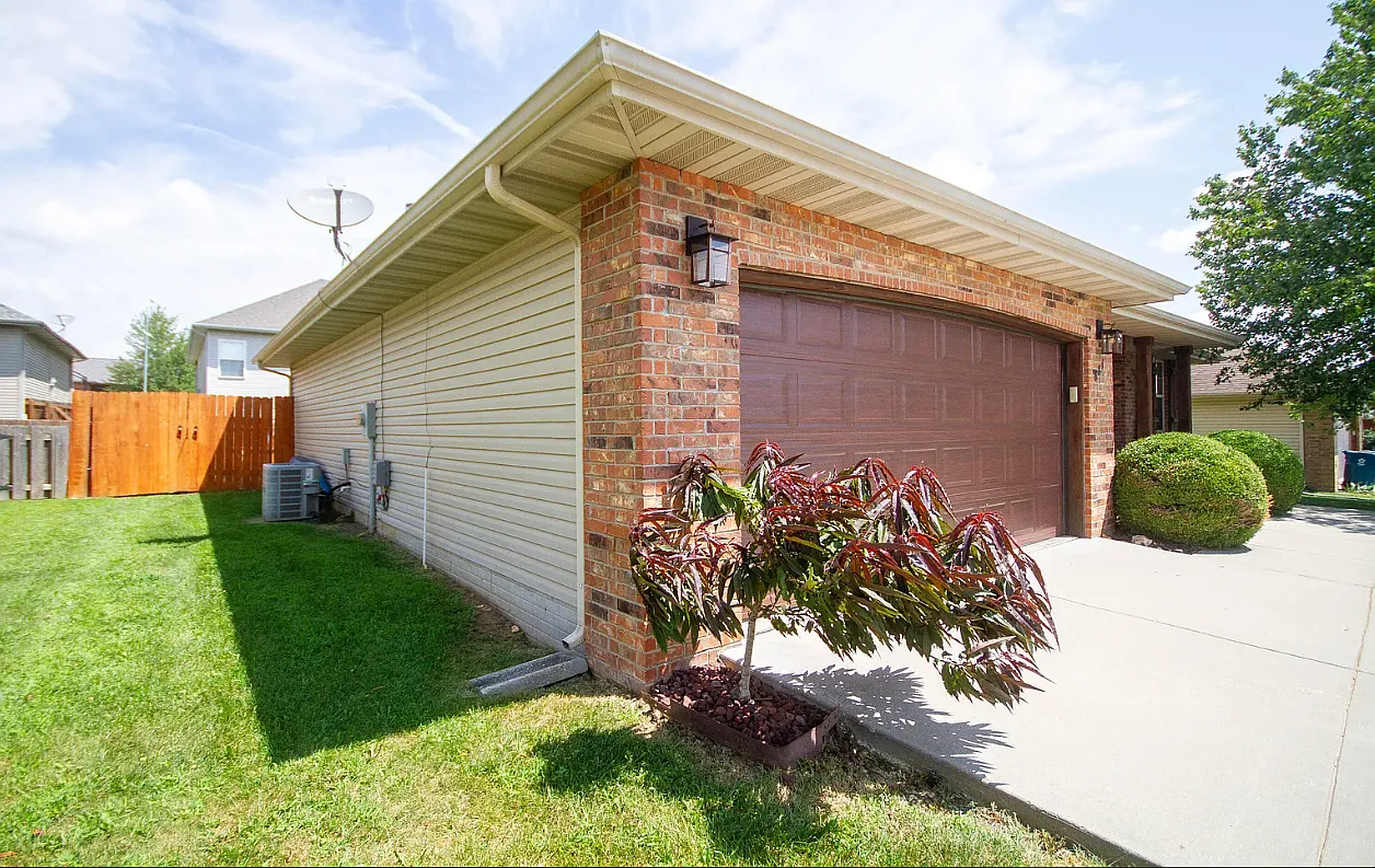 3 bed, 1498 sqft, $1,800 — Photo 3