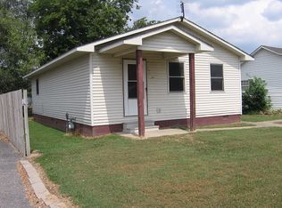 606 Danforth St, Charleston, MO 63834