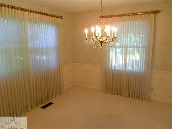 4th image of 5880 E Blythefield Dr