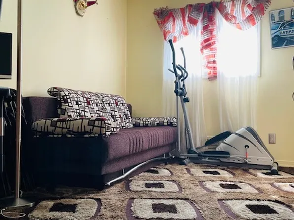 2715 Strickland Avenue image 19 of 42