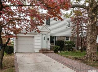 130 Devonshire Dr, New Hyde Park, NY 11040