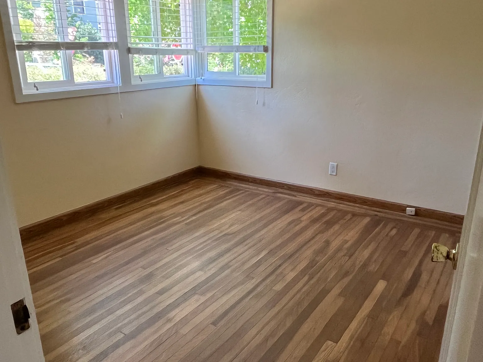 3 bed, 950 sqft, $3,600 — Photo 3