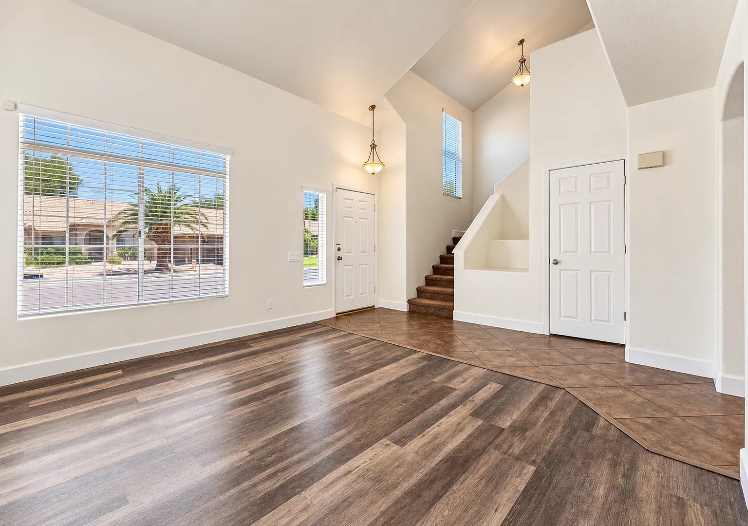 4-Bedroom Chandler Home with Pool, Solar & TWO Primary Suites! — Photo 4