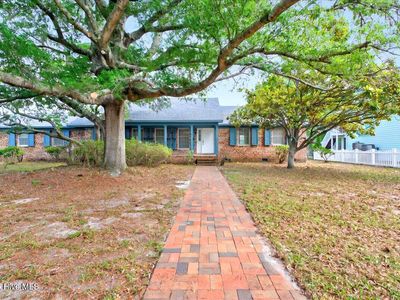 206 W Yacht Drive, Oak Island, NC, 28465