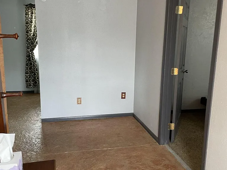 55 N Main St #B — Photo 4