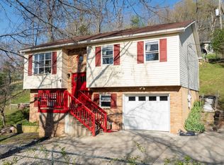 5581 Shawnee Dr, Huntington, WV 25705