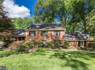1434 Carrington Ln, Vienna, VA 22182