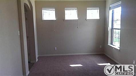 4th image of 1732 White Falls Dr
