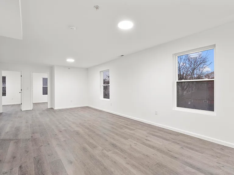 12 E Ferry St #3B — Photo 18