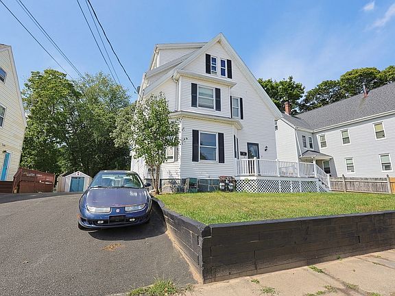 3rd image of 23 Fullerton Ave