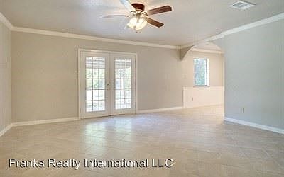 4th image of 8016 Cross Dr