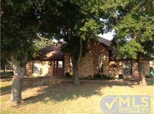 406 Bluebonnet Ln, Red Oak, TX 75154