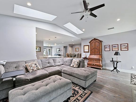 4th image of 4940 Edwin Pl