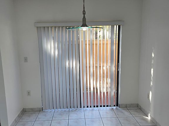 4th image of 14951 SW 82nd Ln #17-502