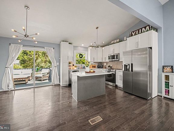 2nd image of 7511 Daughtry Dr