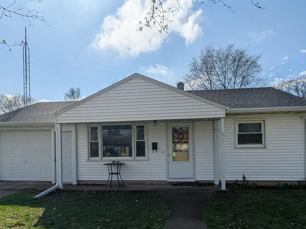 611 7th St SW, Hampton, IA 50441