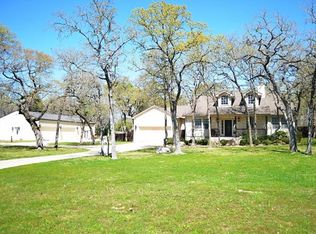 134 Kingwood Dr, Elgin, TX 78621