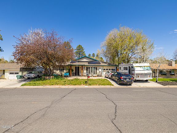 2nd image of 312 E Papago Dr