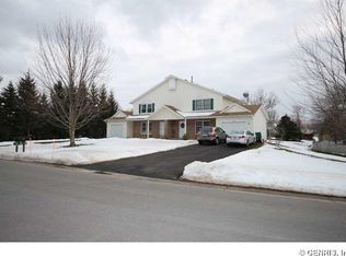 113-115 115 Sugar Tree Cir, Brockport, NY 14420