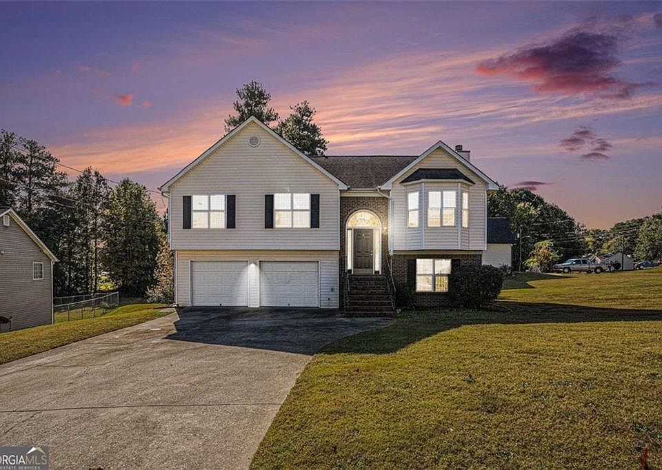 1st image of 2733 Cedar Tree Ln