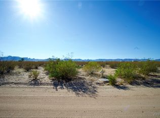 667 S Stewart Mountain Rd, Golden Valley, AZ 86413