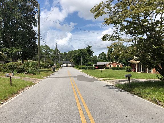 4th image of 108 Kensington Dr