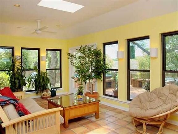 4th image of 3115 Eaneswood Dr
