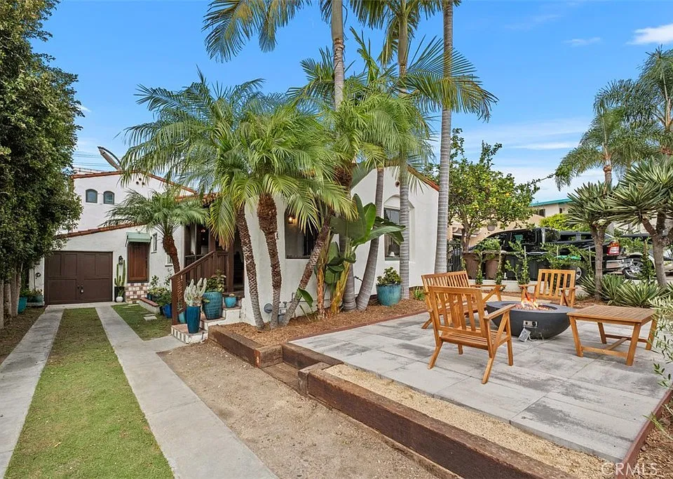 154 Avenida Miramar