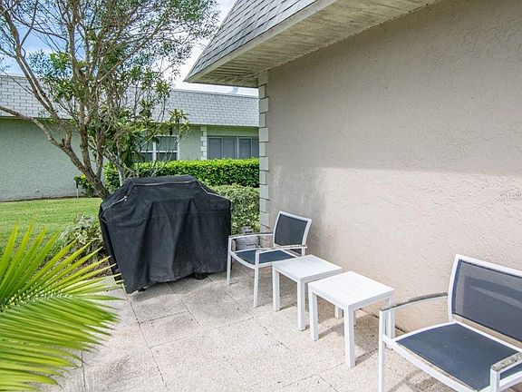 2nd image of 9625 Brassie Ct #6
