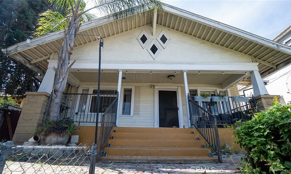 1st image of 449 N Virgil Ave
