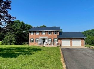 174 Pocket Ln, Clendenin, WV 25045