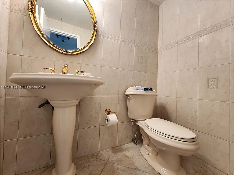 3505 S Ocean Dr #1215 — Photo 8