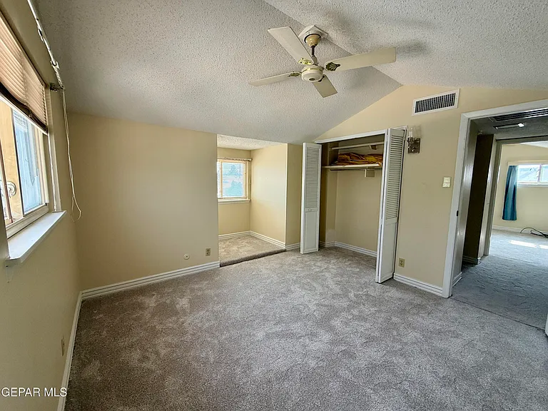 10125 Chezelle Dr — Photo 7