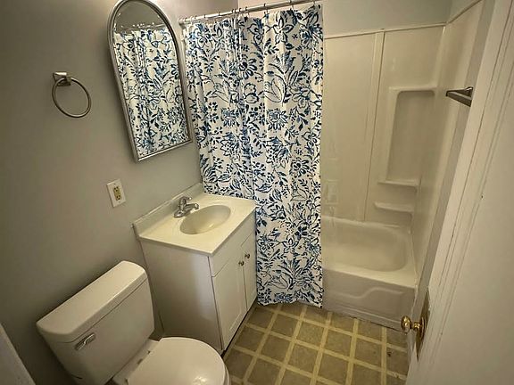 3rd image of 146 Didama St #1