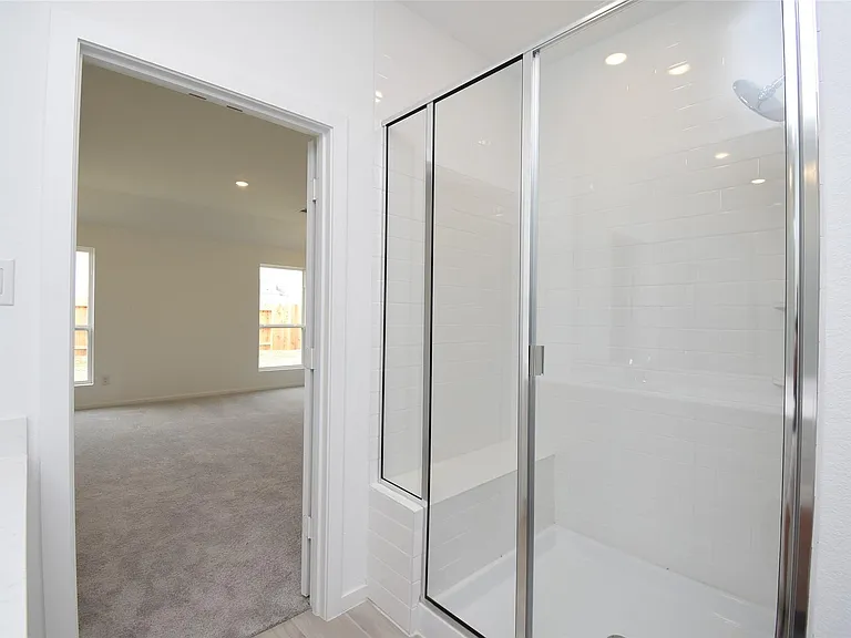 6303 Golden Seaton Dr — Photo 28