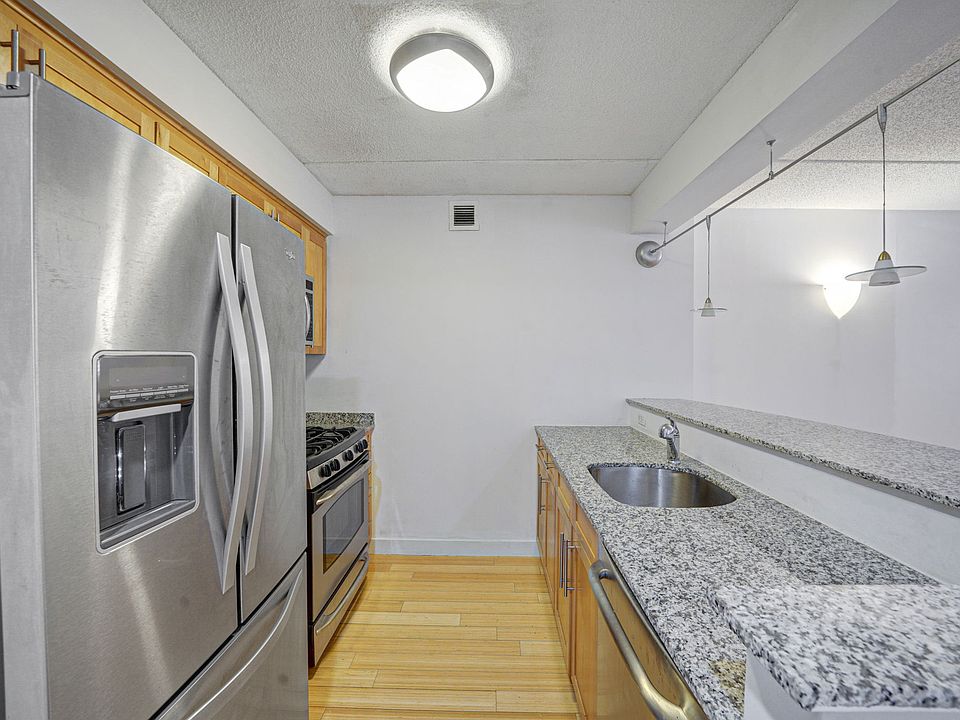 1st image of 516 W 47th St APT S3h